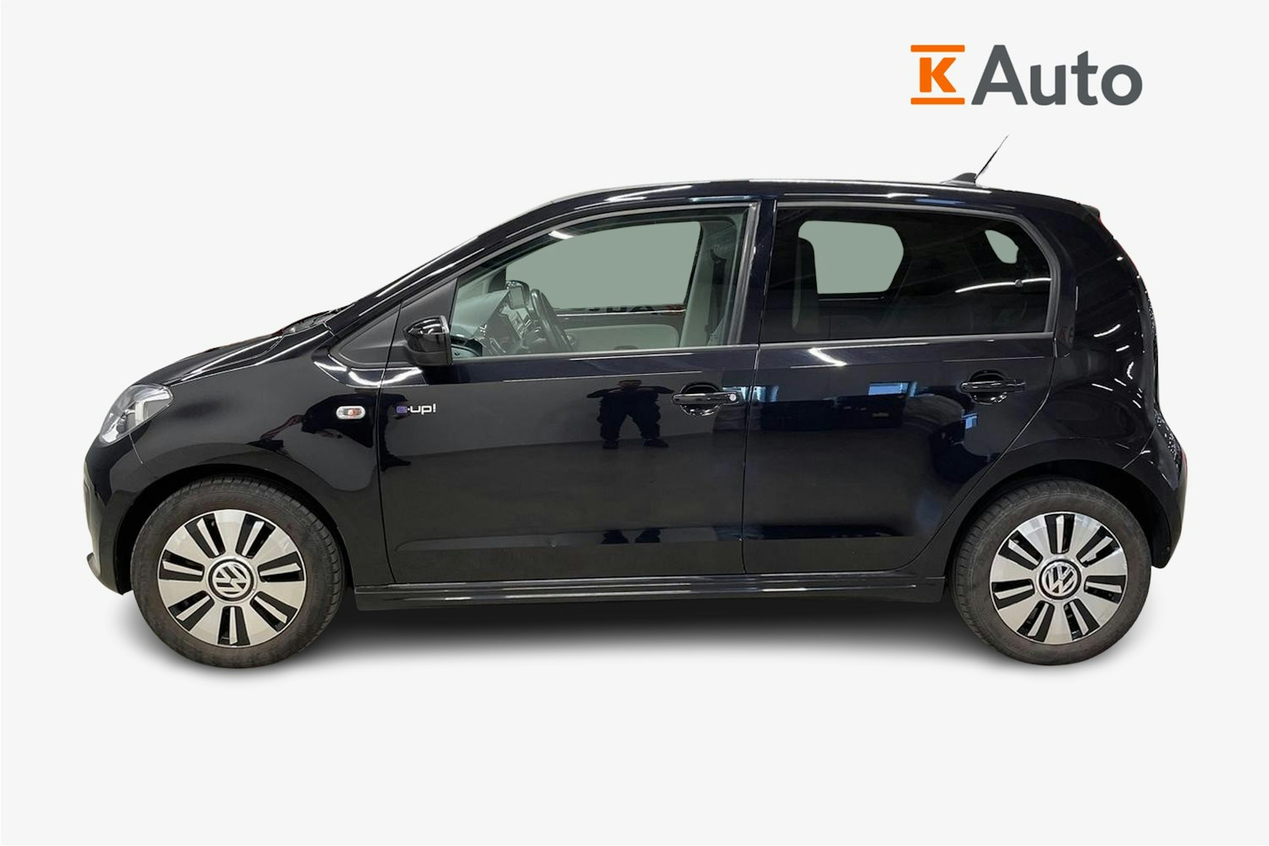 musta Volkswagen up! 2015 kuva 5.