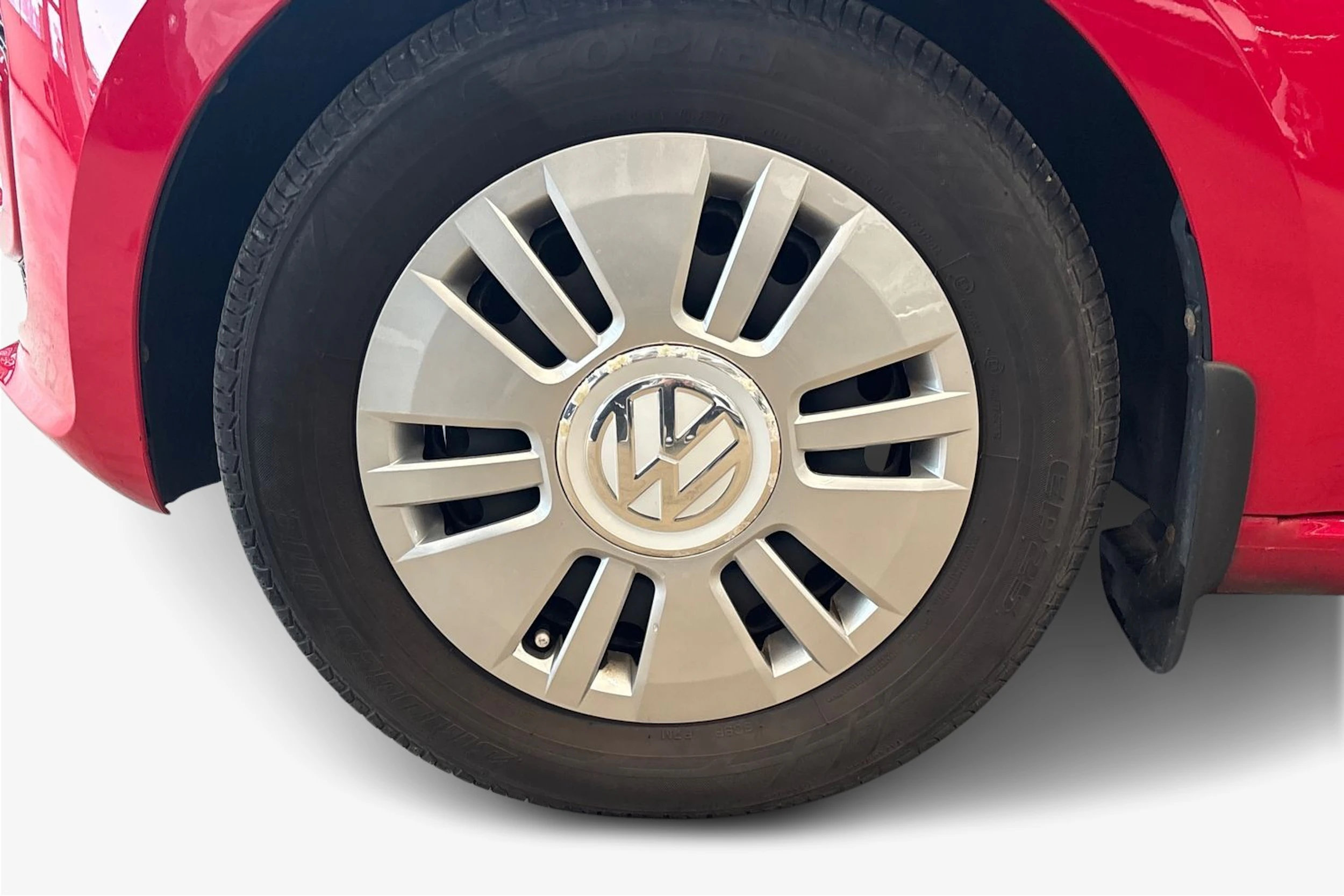 Punainen Volkswagen up! 2015 kuva 12.