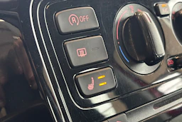 Punainen Volkswagen up! 2015 kuva 31.