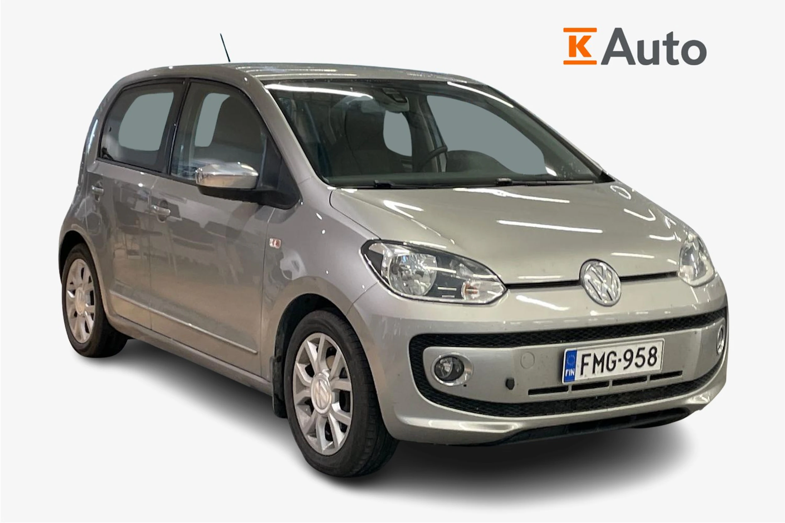 Harmaa Volkswagen up! 2016 kuva 1.