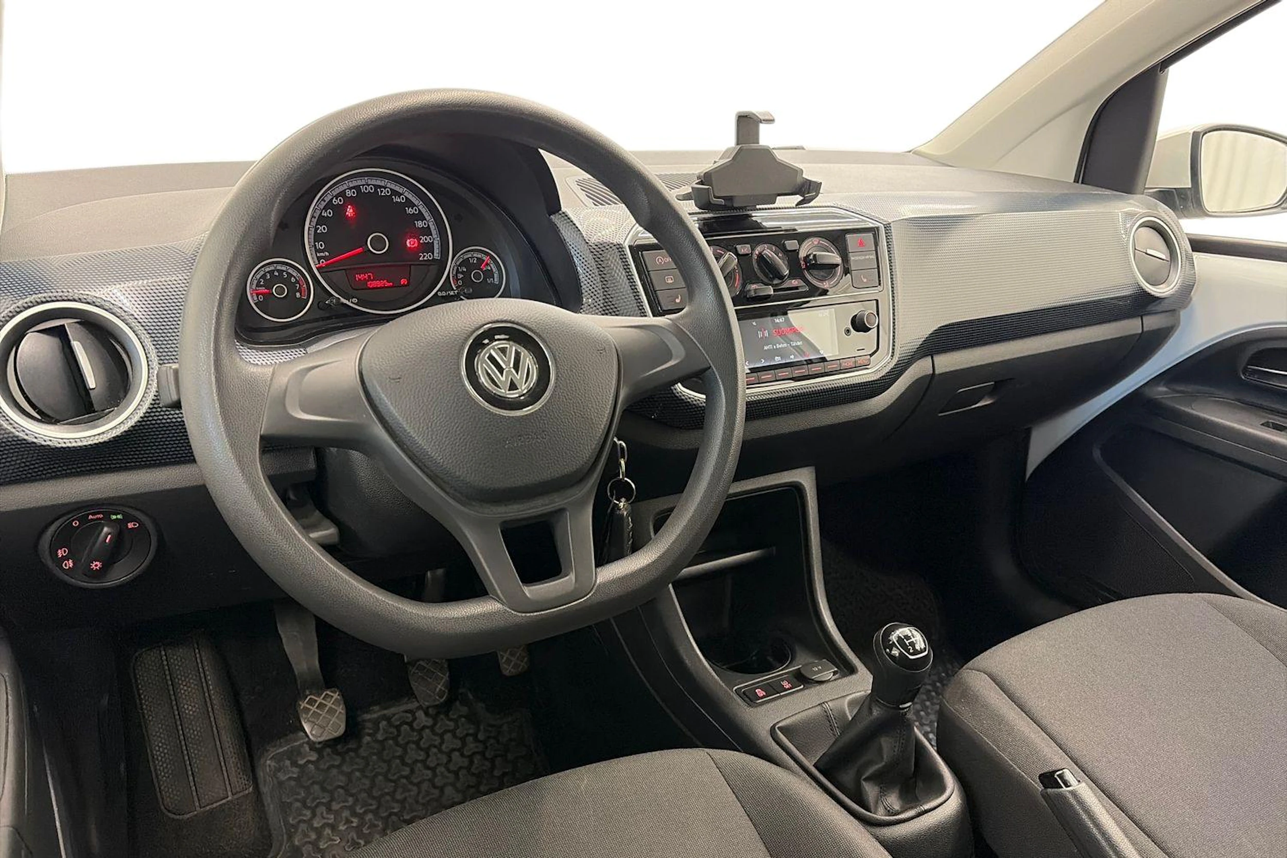 Valkoinen Volkswagen up! 2017 kuva 8.