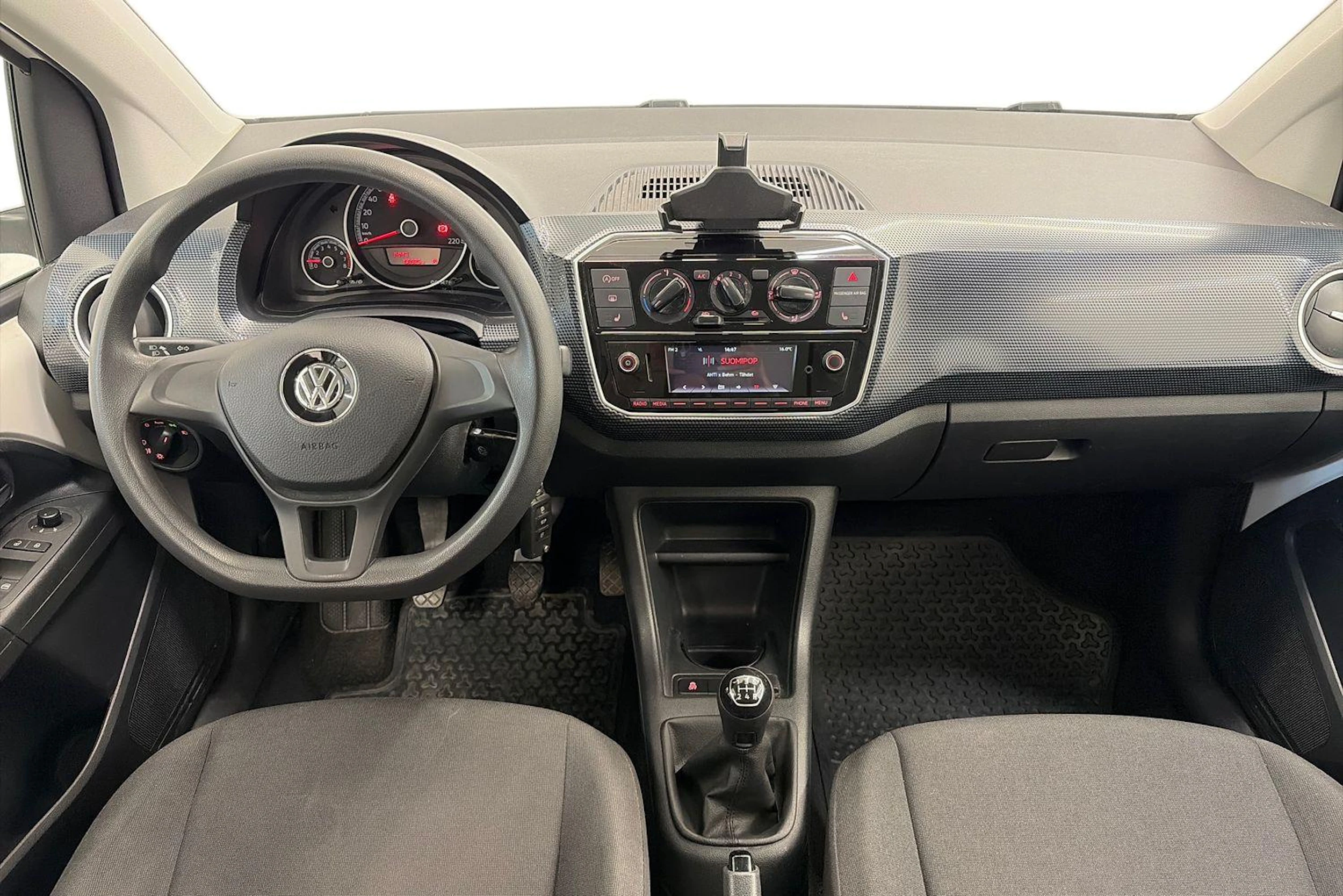 Valkoinen Volkswagen up! 2017 kuva 9.