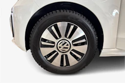 valkoinen Volkswagen up! 2017 kuva 11.