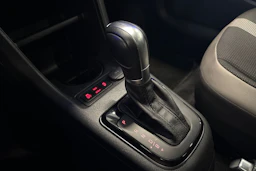 valkoinen Volkswagen up! 2017 kuva 18.