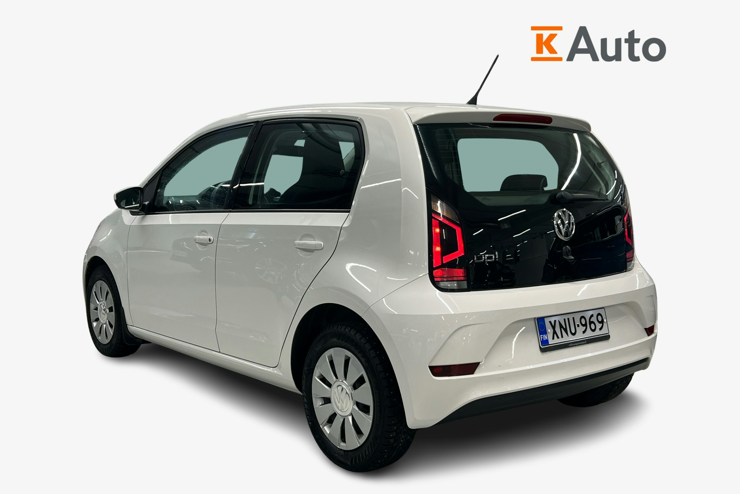 valkoinen Volkswagen up! 2017 kuva 2.