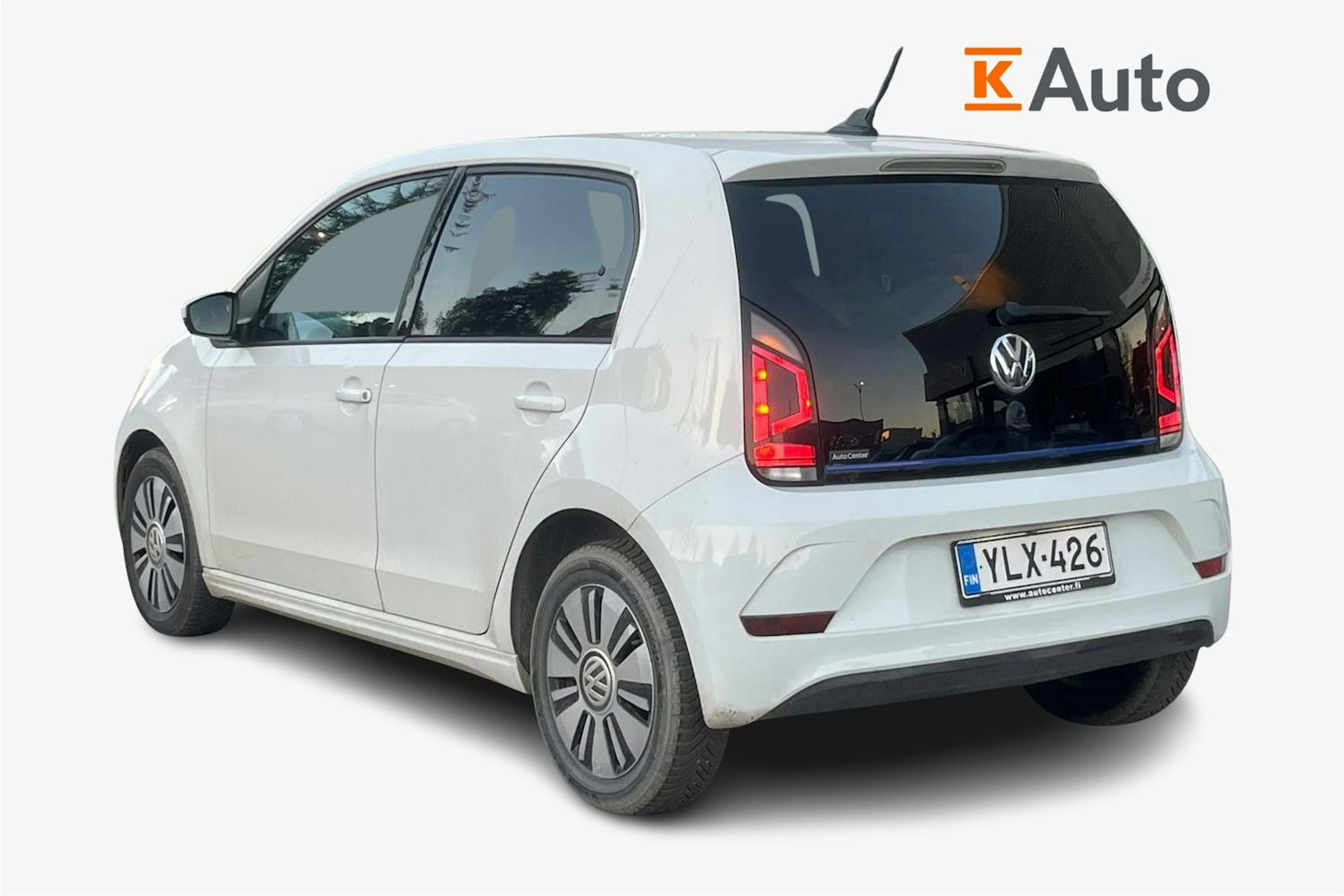 valkoinen Volkswagen up! 2017 kuva 2.