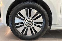 valkoinen Volkswagen up! 2018 kuva 24.