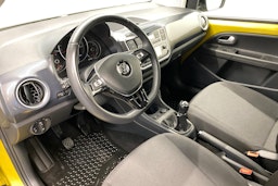 Keltainen Volkswagen up! 2019 kuva 7.