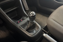 valkoinen Volkswagen up! 2019 kuva 18.