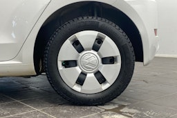 valkoinen Volkswagen up! 2019 kuva 13.