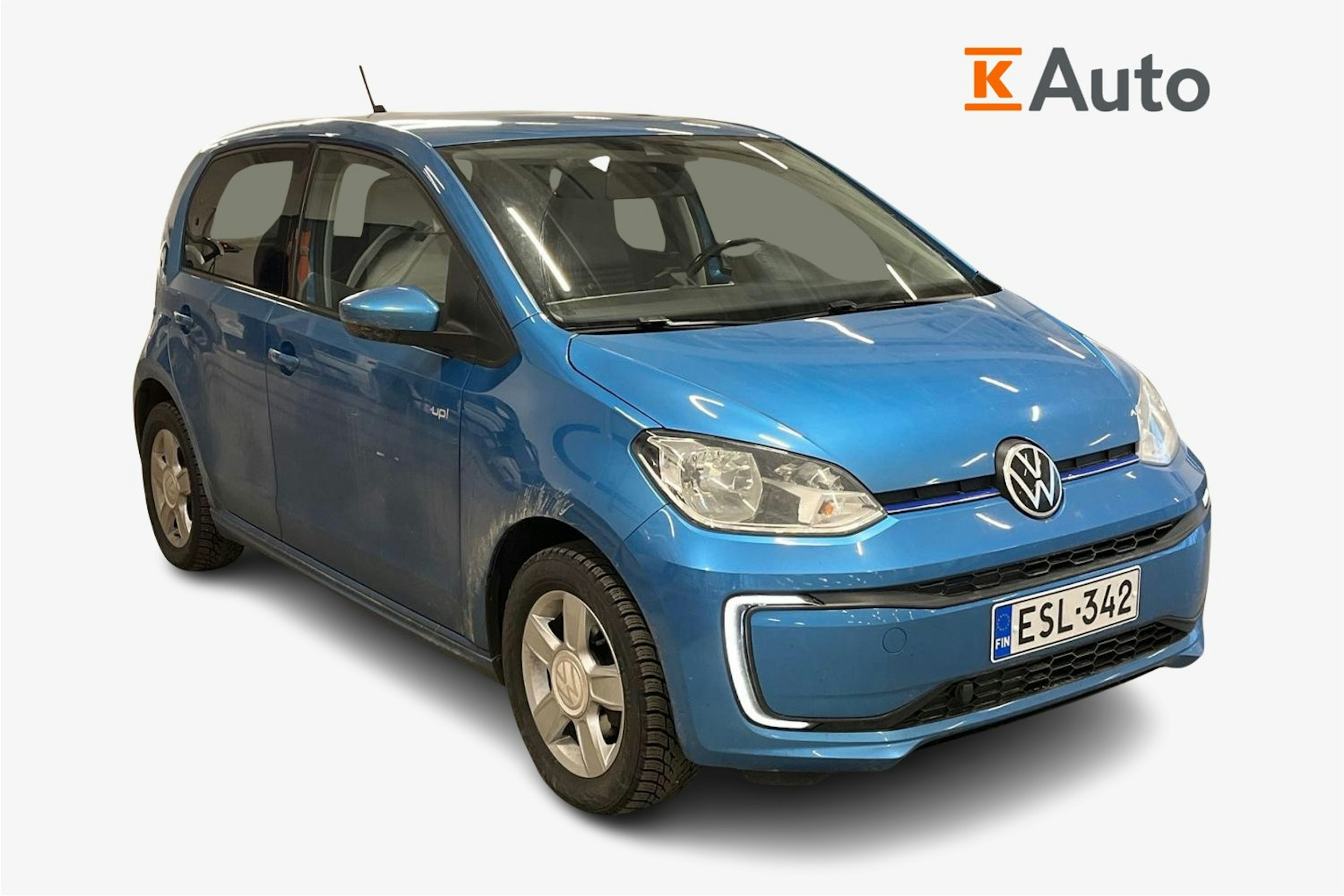 sininen Volkswagen up! 2020 kuva 1.