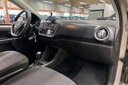 harmaa Volkswagen up! 2020 kuva 14.