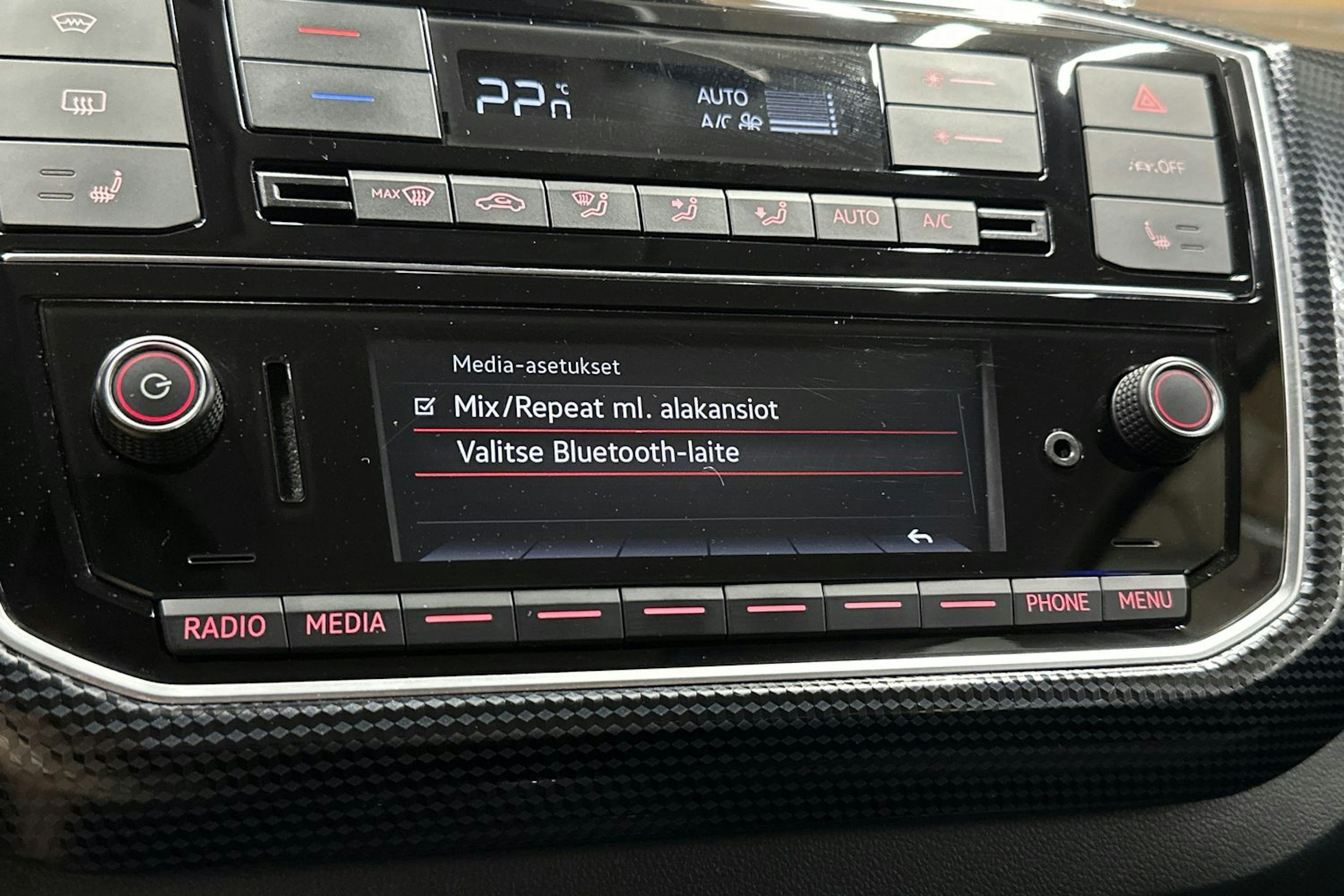 harmaa Volkswagen up! 2020 kuva 21.