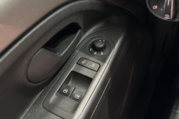 harmaa Volkswagen up! 2020 kuva 28.