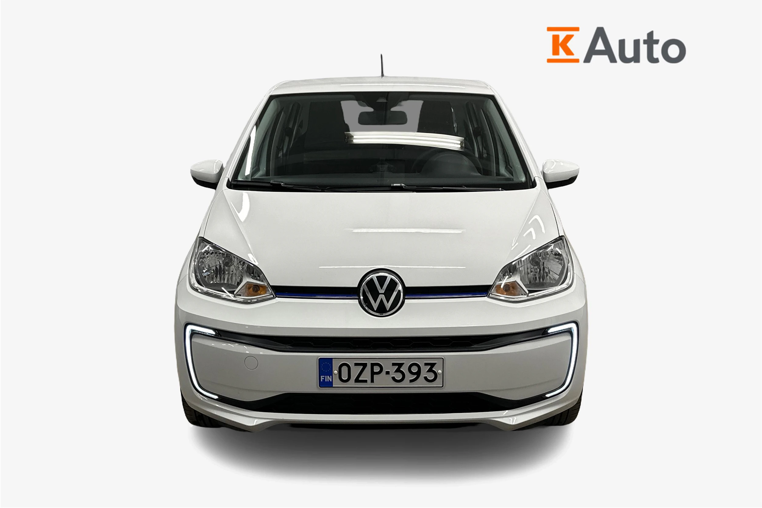 valkoinen Volkswagen up! 2020 kuva 4.