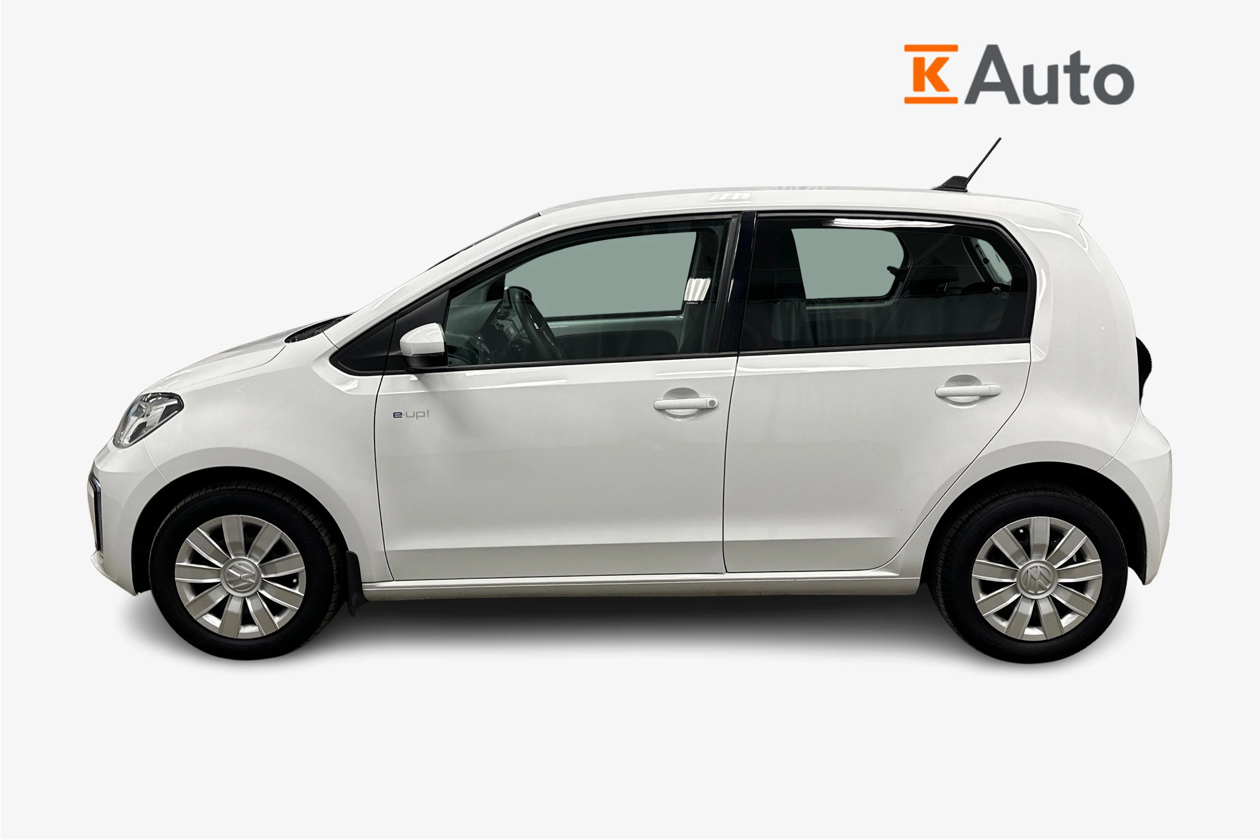 valkoinen Volkswagen up! 2020 kuva 5.