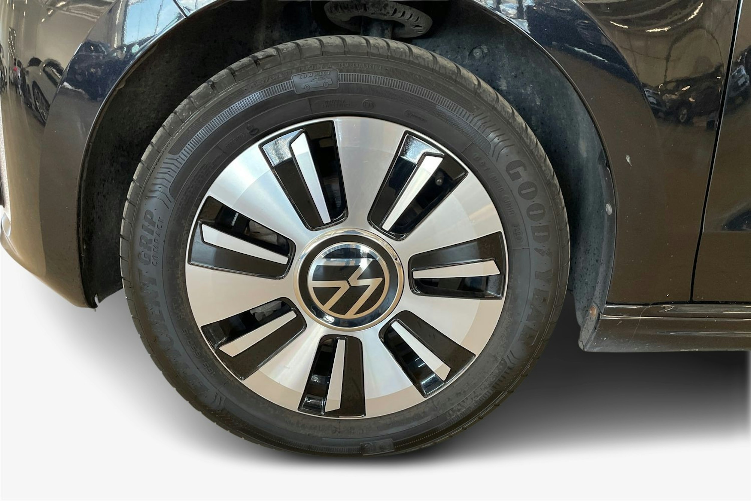 musta Volkswagen up! 2020 kuva 11.