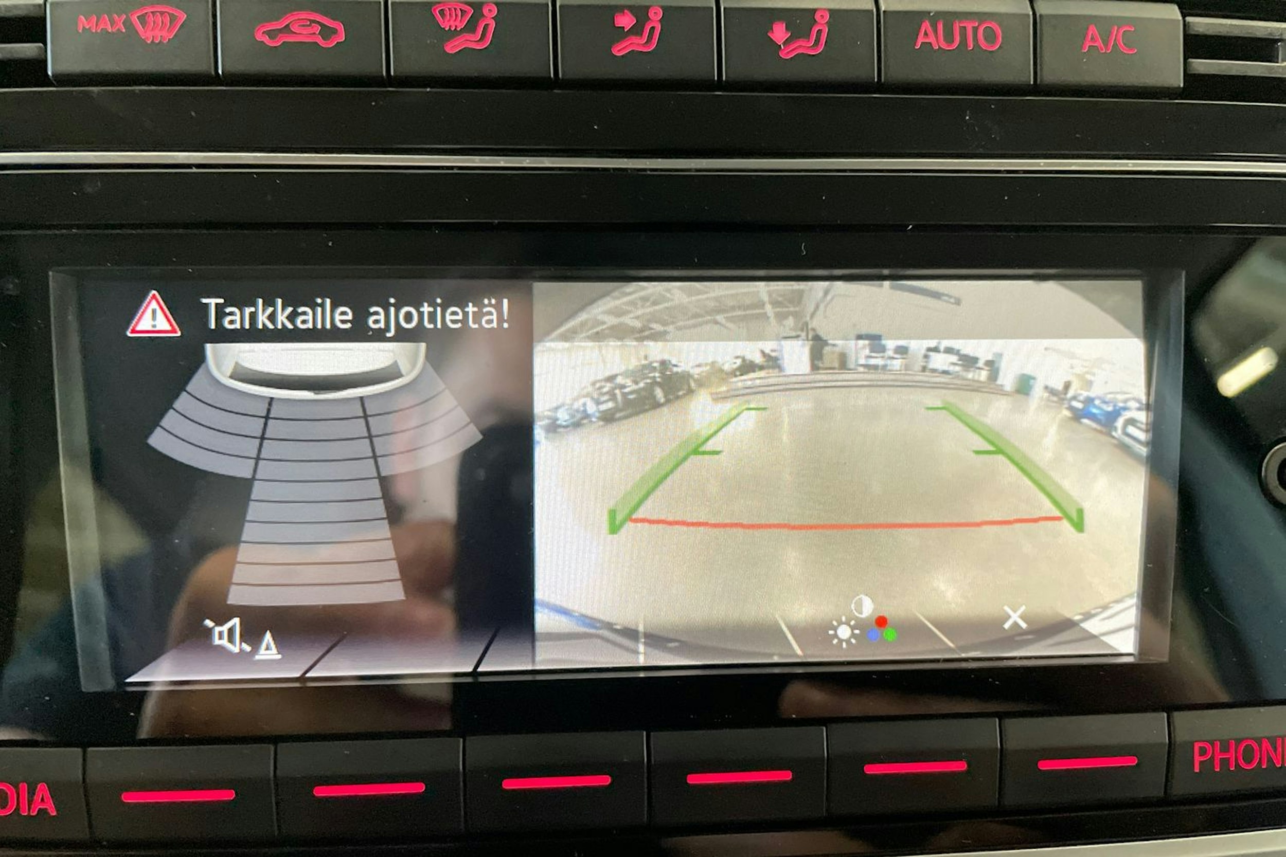 musta Volkswagen up! 2020 kuva 21.