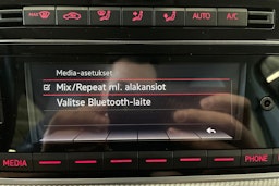 musta Volkswagen up! 2020 kuva 23.