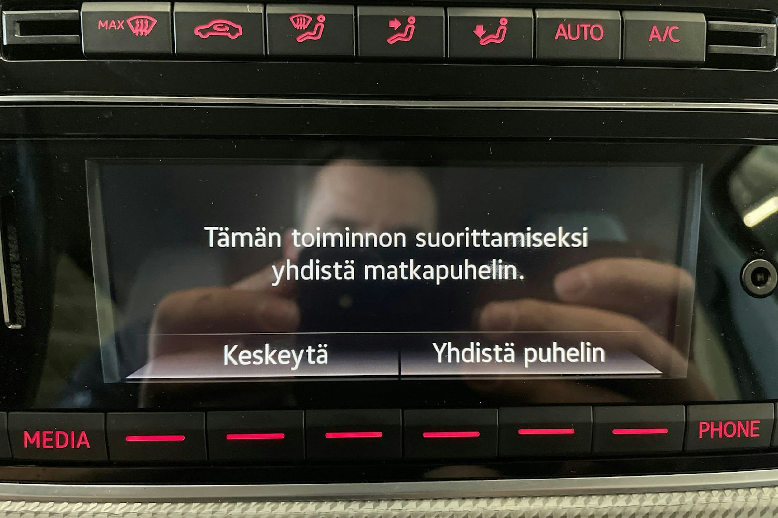musta Volkswagen up! 2020 kuva 24.