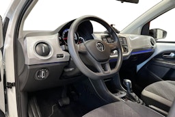 Valkoinen Volkswagen up! 2021 kuva 7.