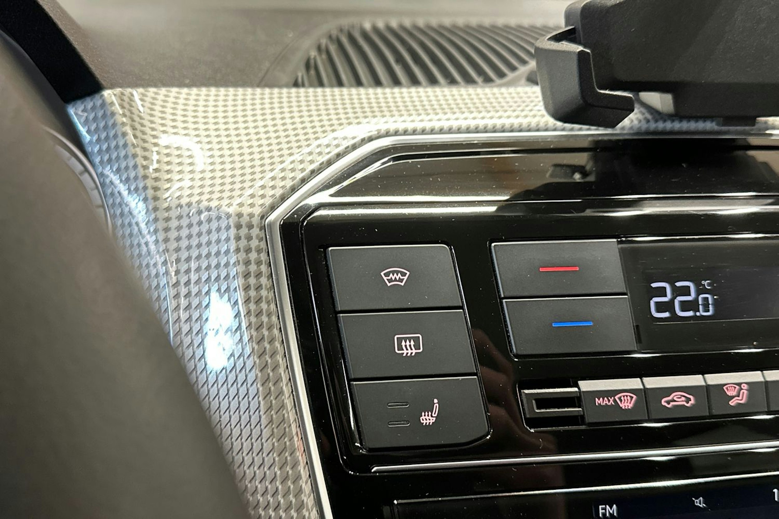 Valkoinen Volkswagen up! 2021 kuva 18.