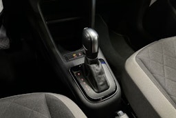 Valkoinen Volkswagen up! 2021 kuva 23.
