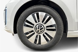 valkoinen Volkswagen up! 2021 kuva 11.