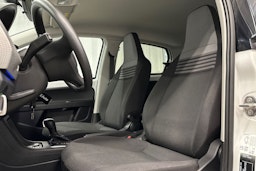 valkoinen Volkswagen up! 2021 kuva 14.