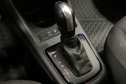 valkoinen Volkswagen up! 2021 kuva 16.