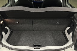 valkoinen Volkswagen up! 2021 kuva 22.
