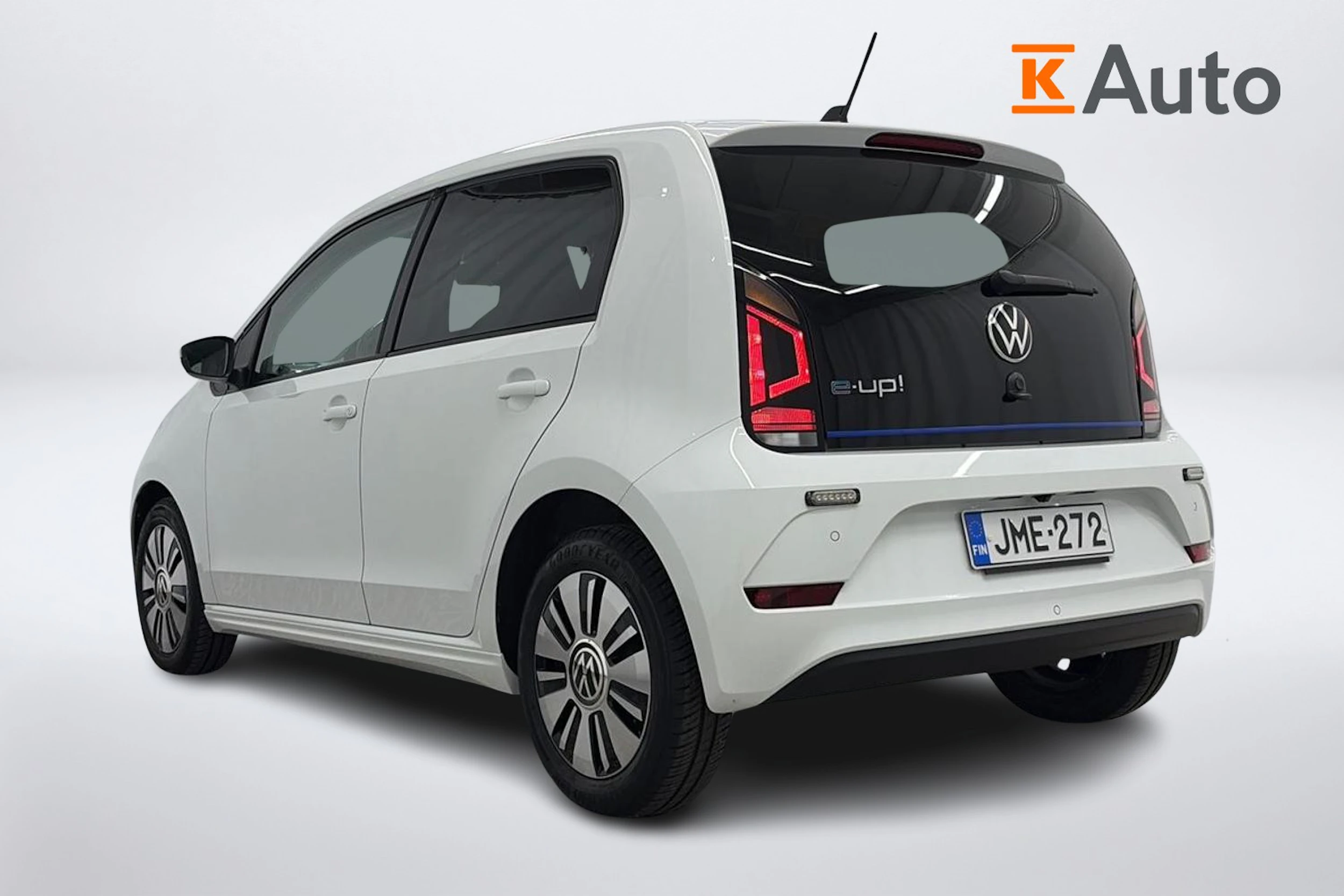 valkoinen Volkswagen up! 2021 kuva 3.