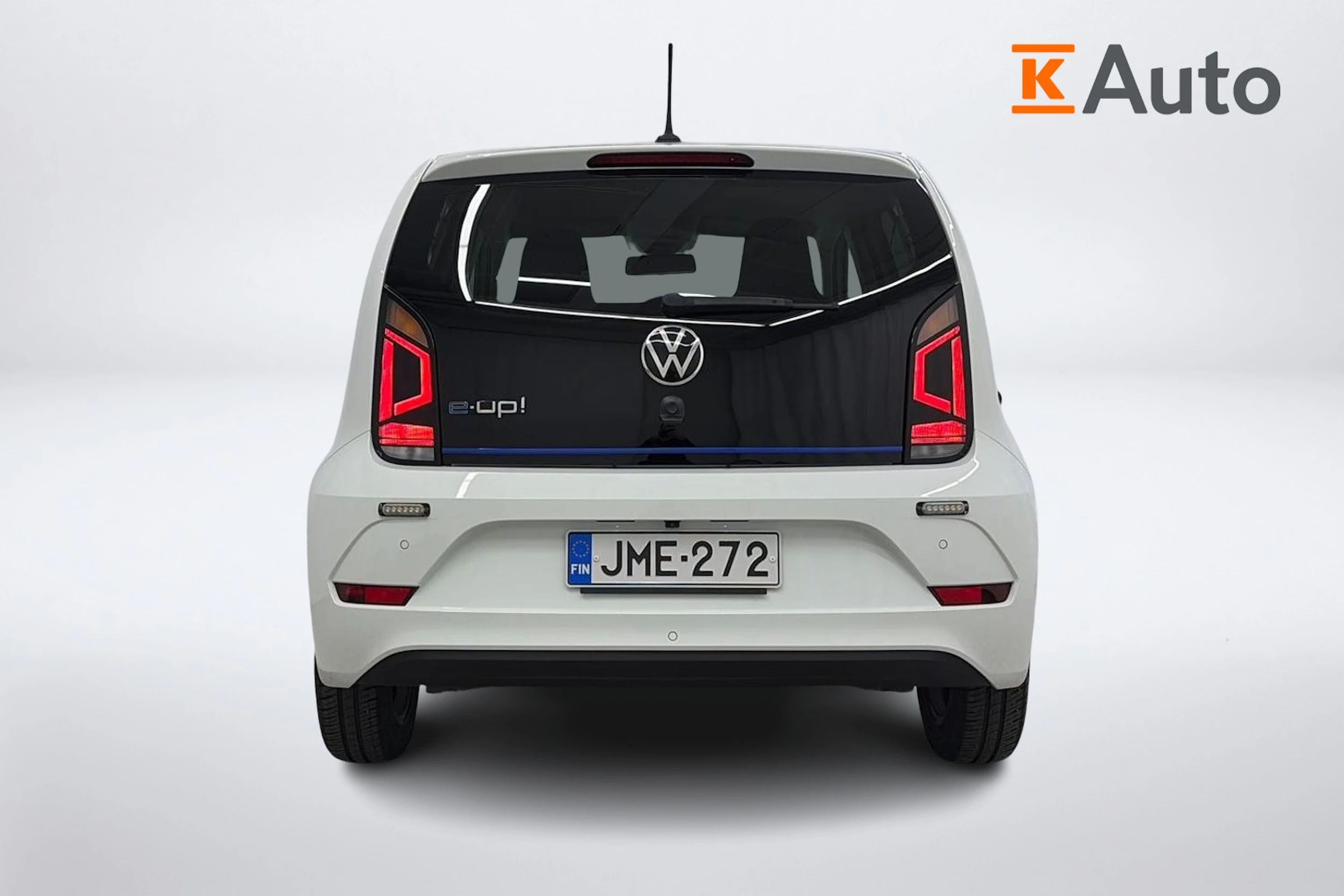 valkoinen Volkswagen up! 2021 kuva 4.