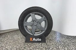 valkoinen Volkswagen up! 2021 kuva 13.