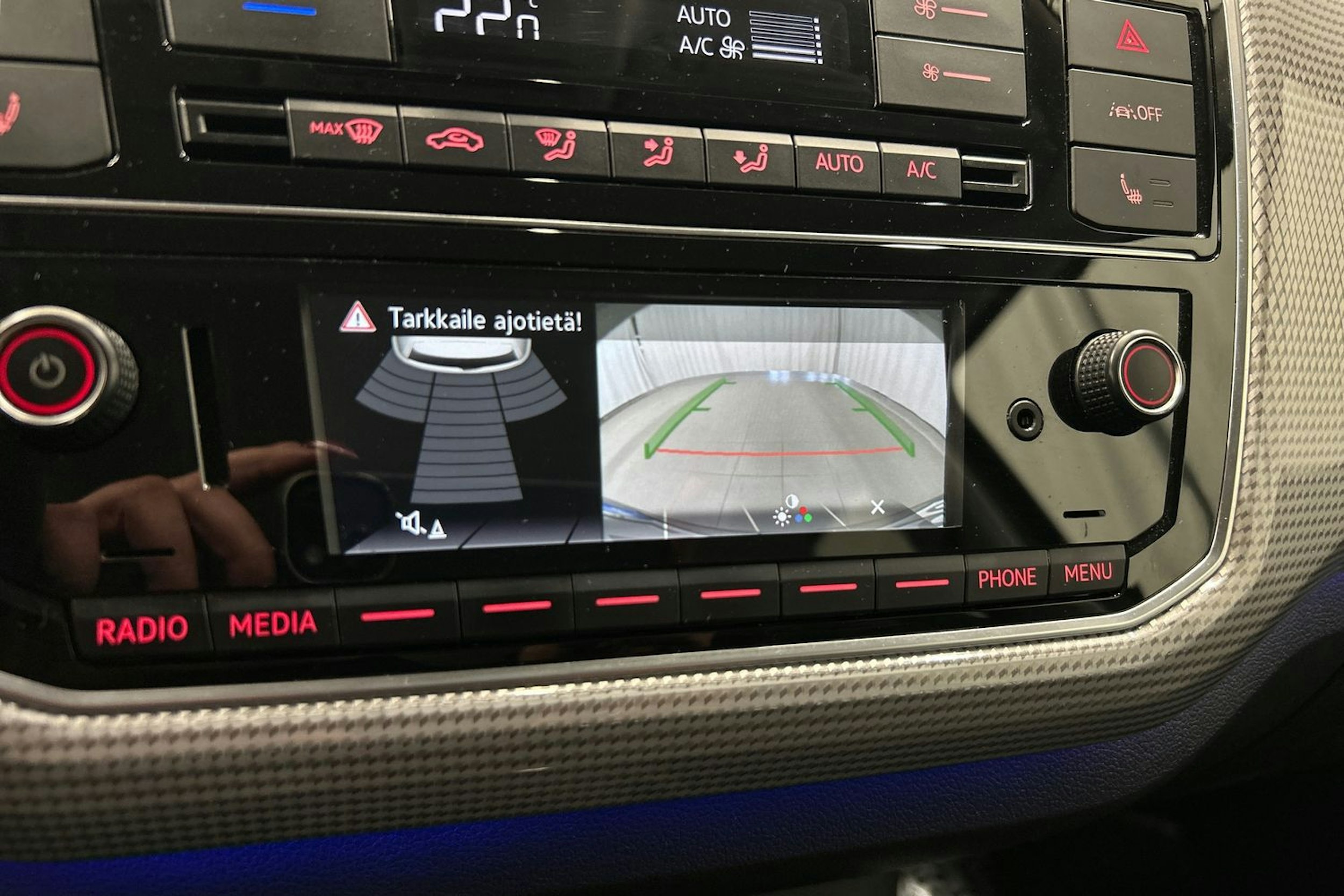 musta Volkswagen up! 2021 kuva 21.