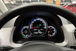 punainen Volkswagen up! 2021 kuva 20.