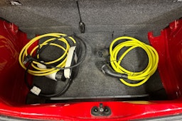 punainen Volkswagen up! 2021 kuva 24.