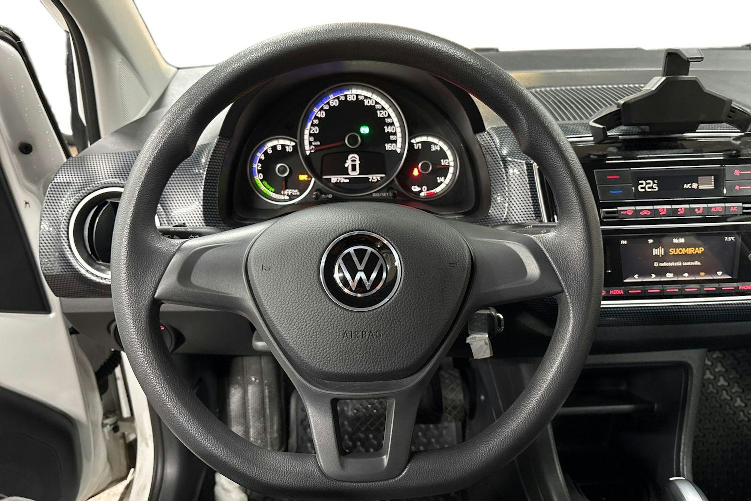 Valkoinen Volkswagen up! 2023 kuva 7.