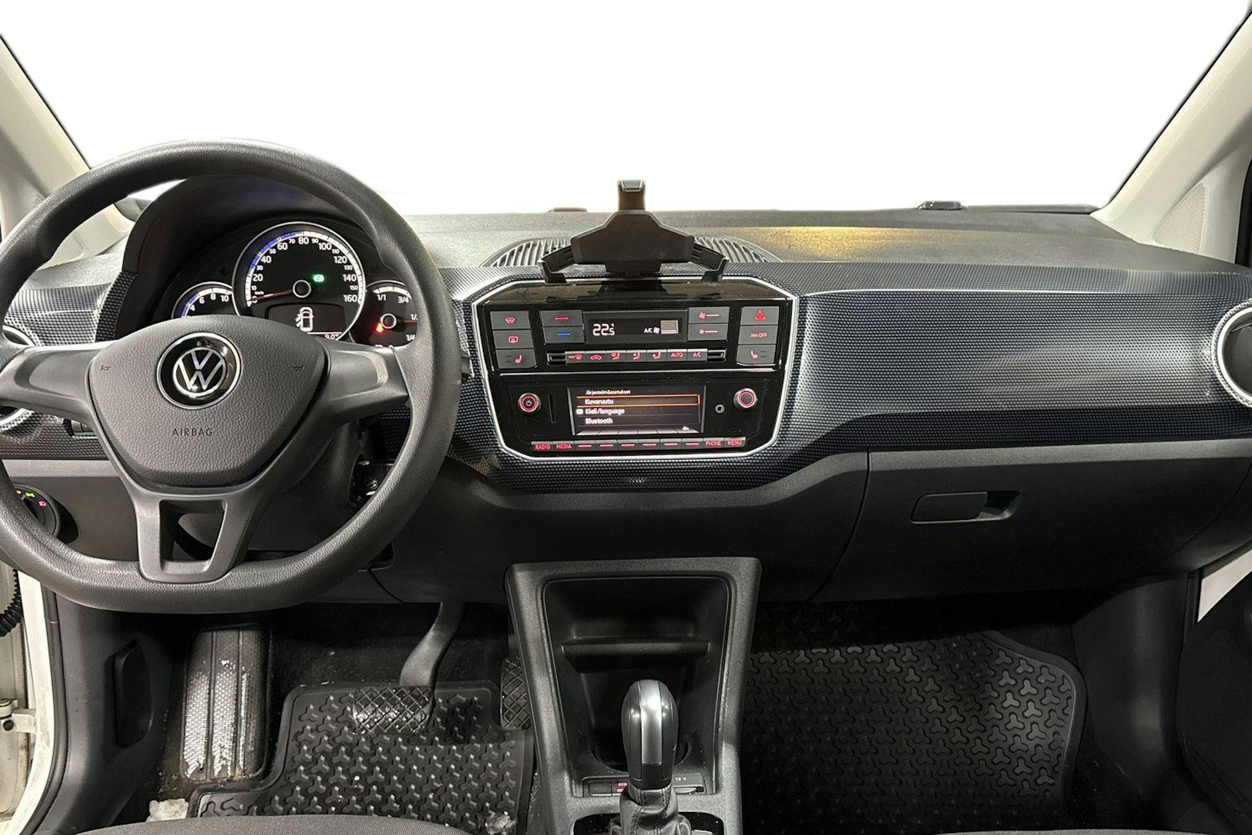 Valkoinen Volkswagen up! 2023 kuva 9.