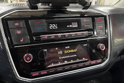 Valkoinen Volkswagen up! 2023 kuva 15.