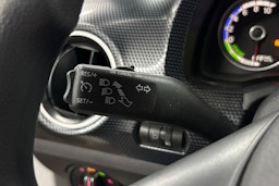 Valkoinen Volkswagen up! 2023 kuva 22.