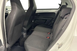 valkoinen Volkswagen up! 2023 kuva 10.
