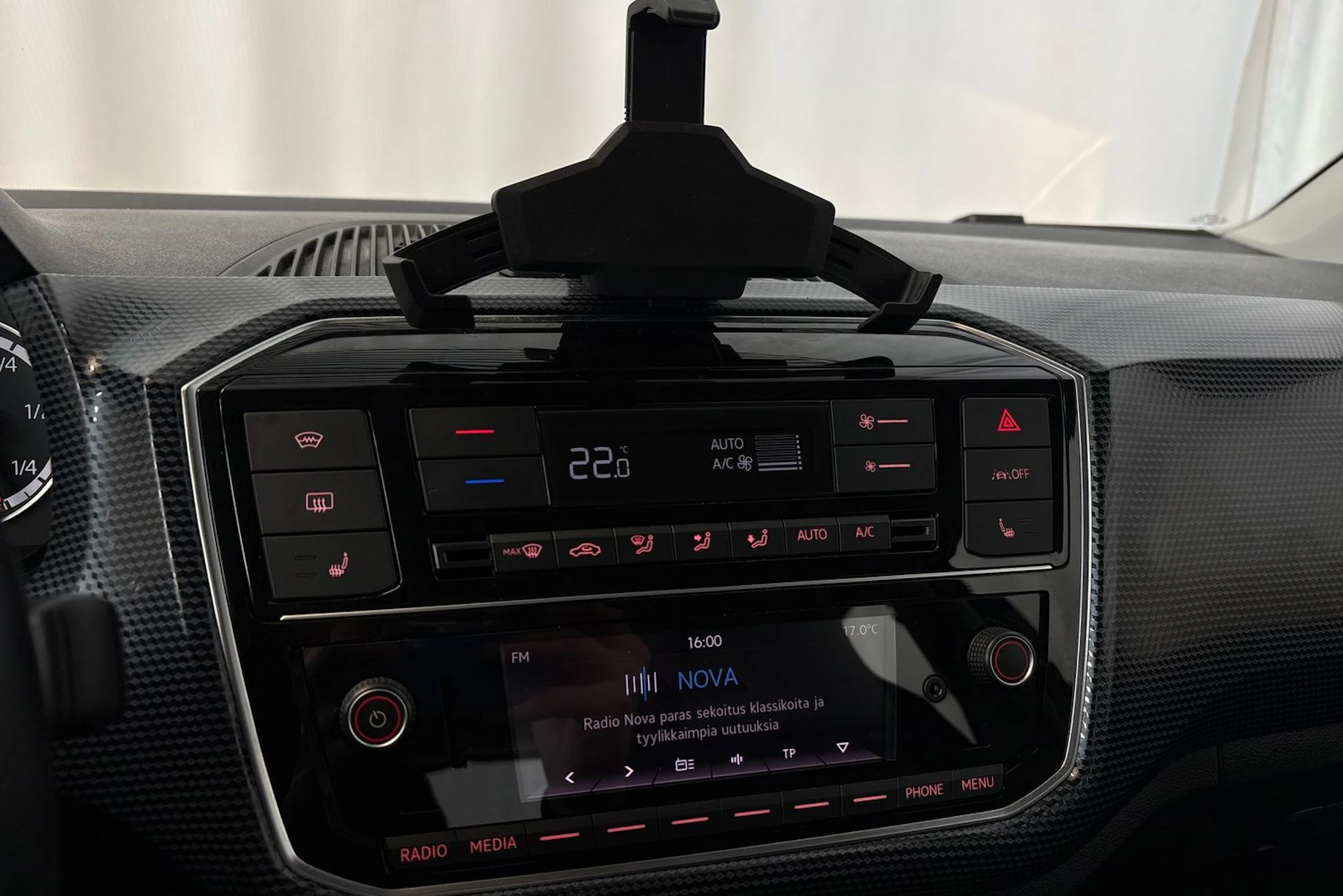 harmaa Volkswagen up! 2023 kuva 19.