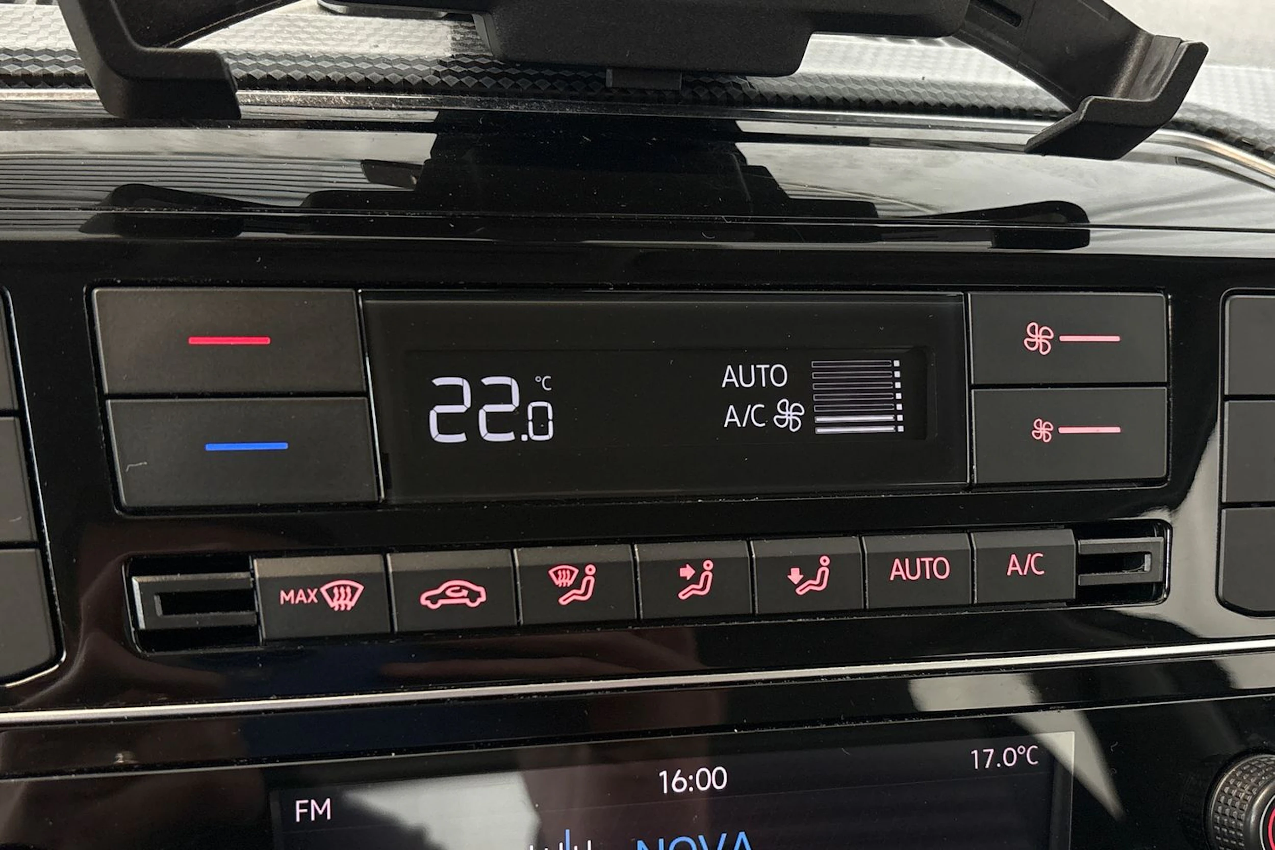harmaa Volkswagen up! 2023 kuva 21.