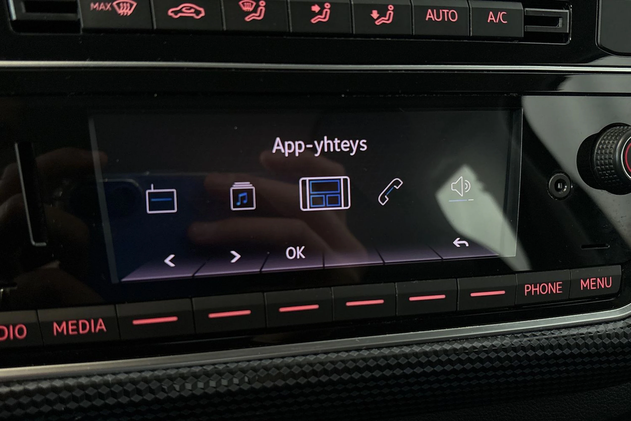 harmaa Volkswagen up! 2023 kuva 24.
