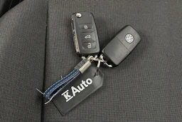 harmaa Volkswagen up! 2023 kuva 32.