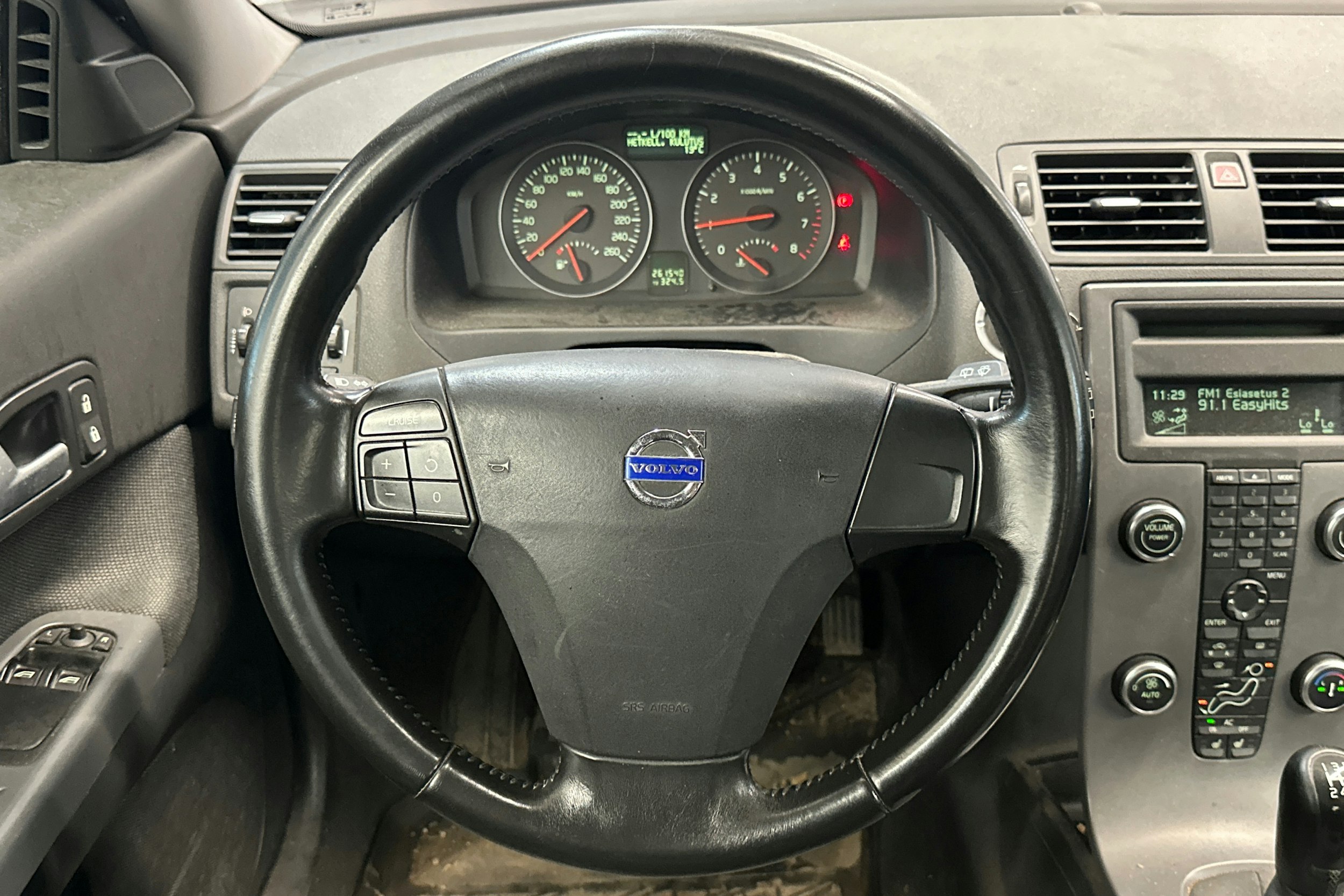 Harmaa Volvo C30 2008 kuva 11.