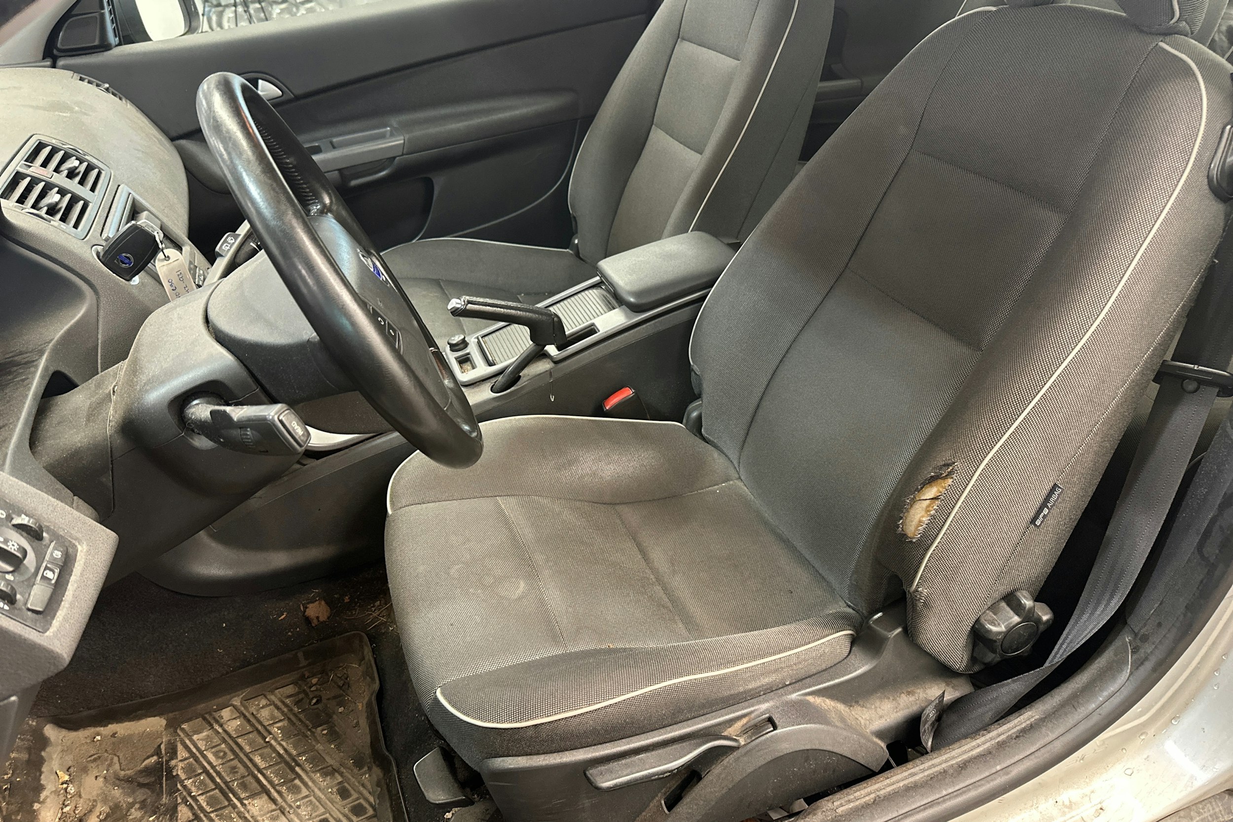 Harmaa Volvo C30 2008 kuva 12.