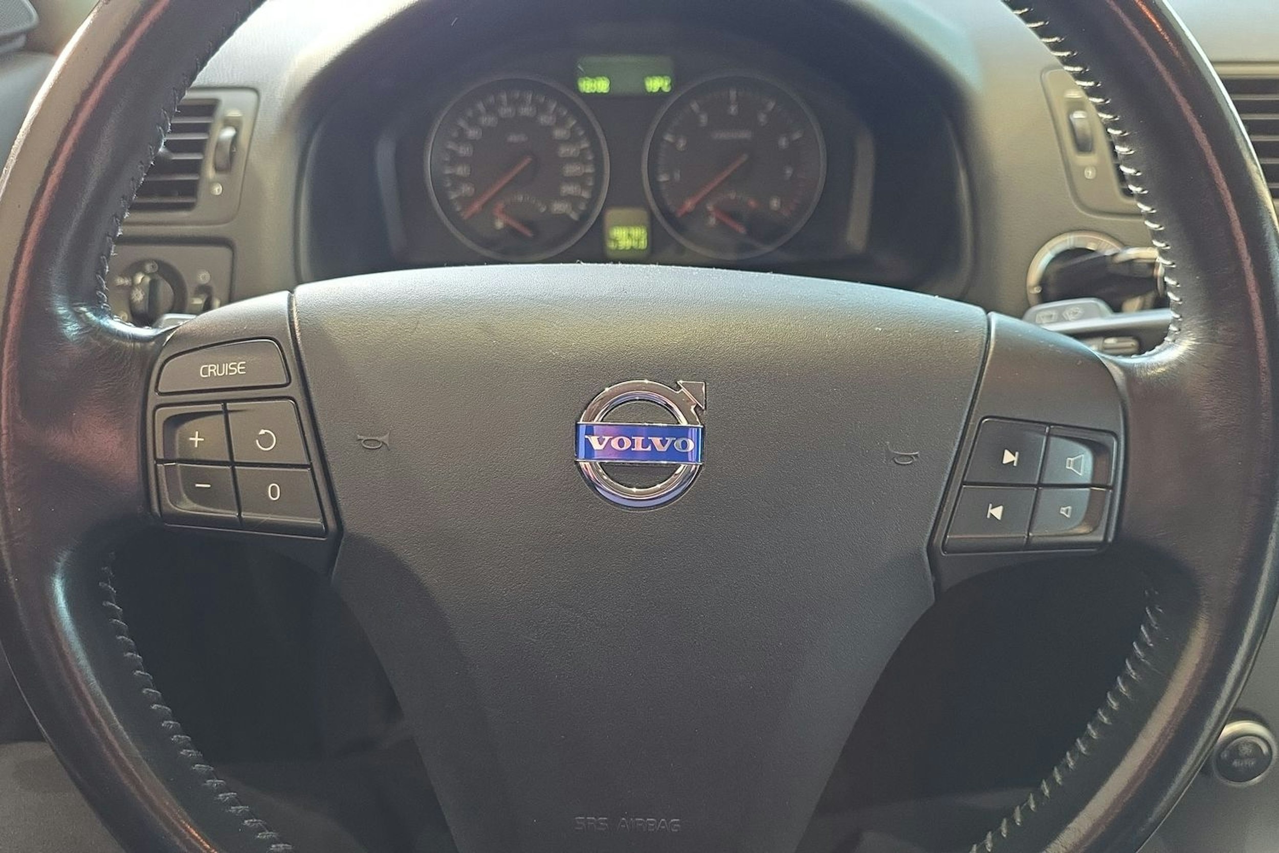 musta Volvo C30 2010 kuva 23.