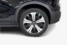 Musta Volvo C40 2023 kuva 9.